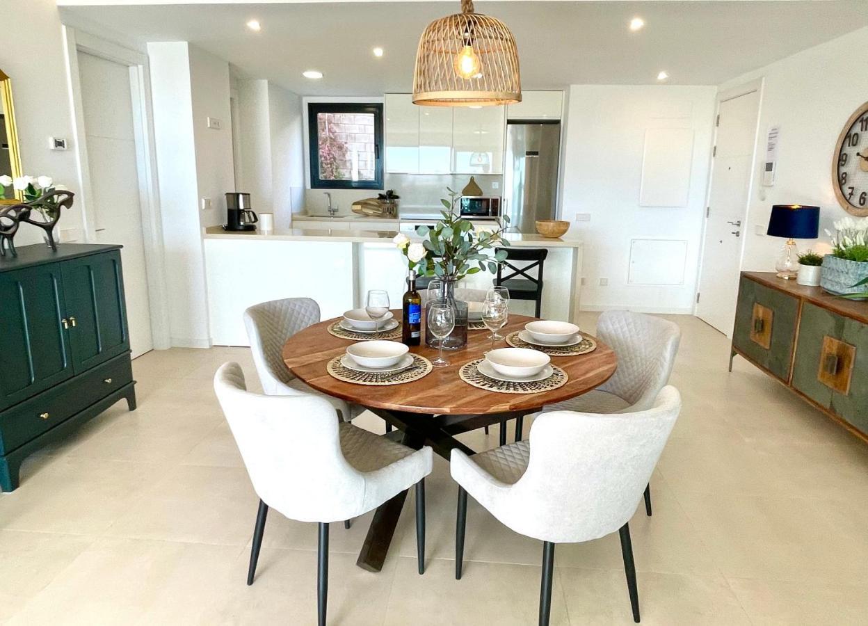 Luxury 3 Bedroom Apartment 300M From The Beach Fuengirola Exterior foto