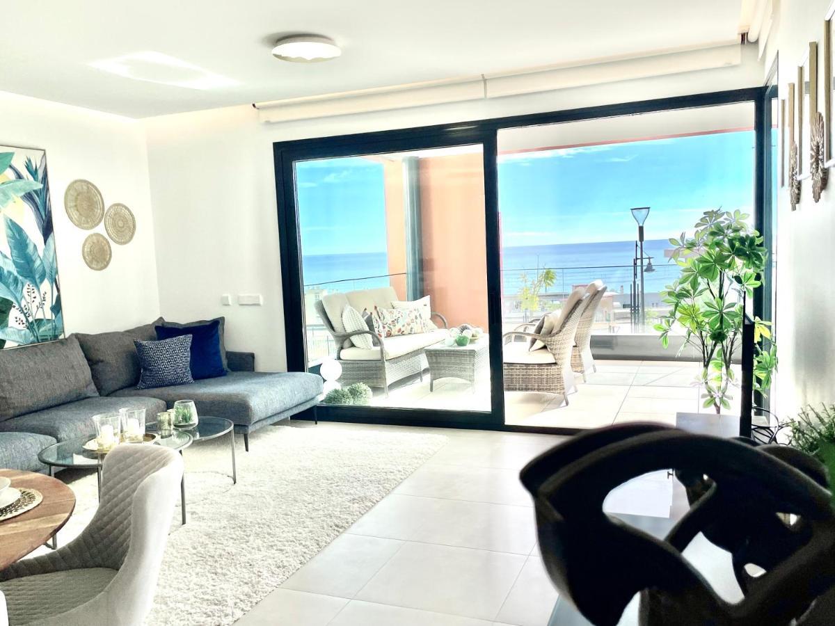 Luxury 3 Bedroom Apartment 300M From The Beach Fuengirola Exterior foto