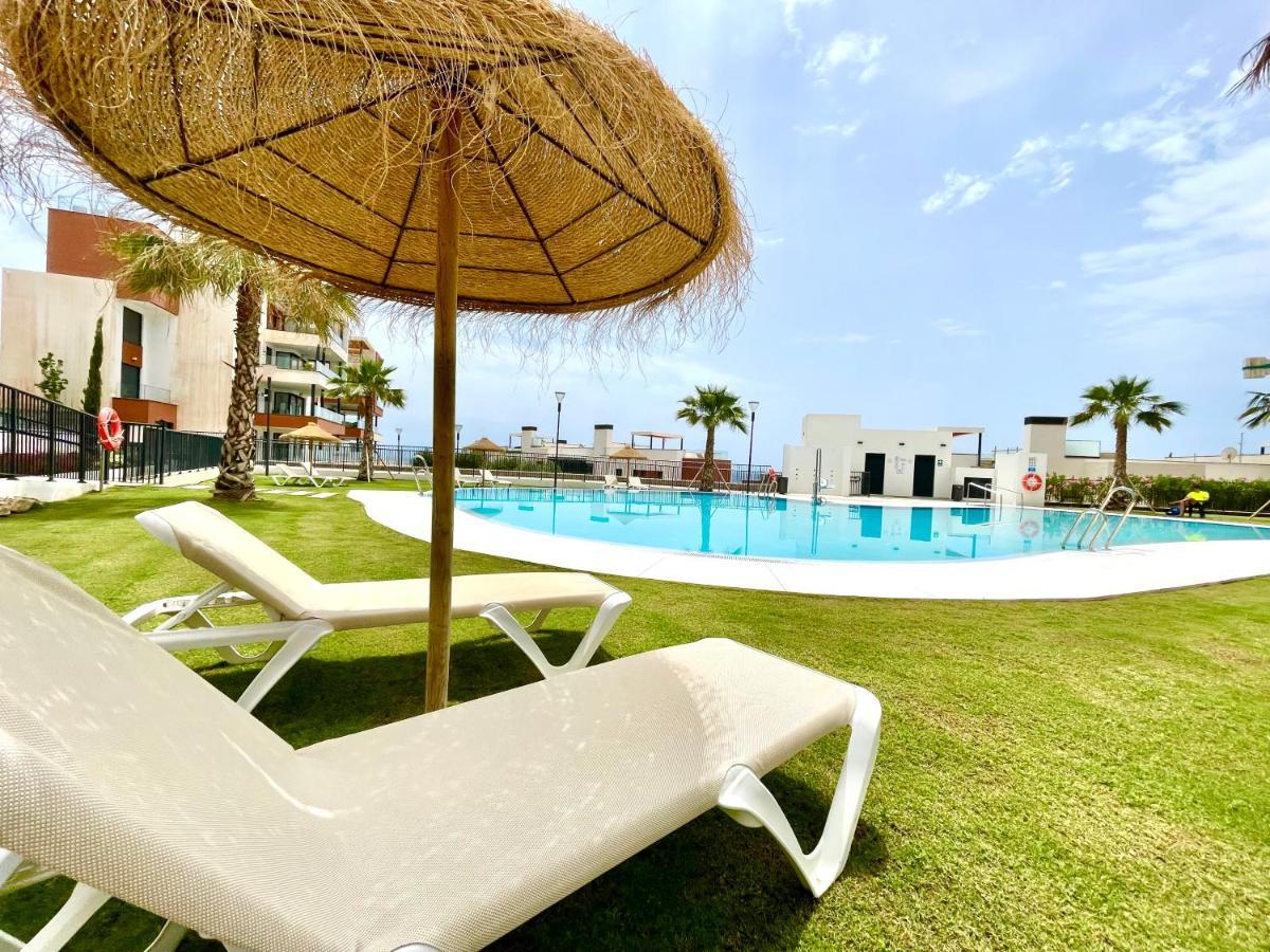 Luxury 3 Bedroom Apartment 300M From The Beach Fuengirola Exterior foto