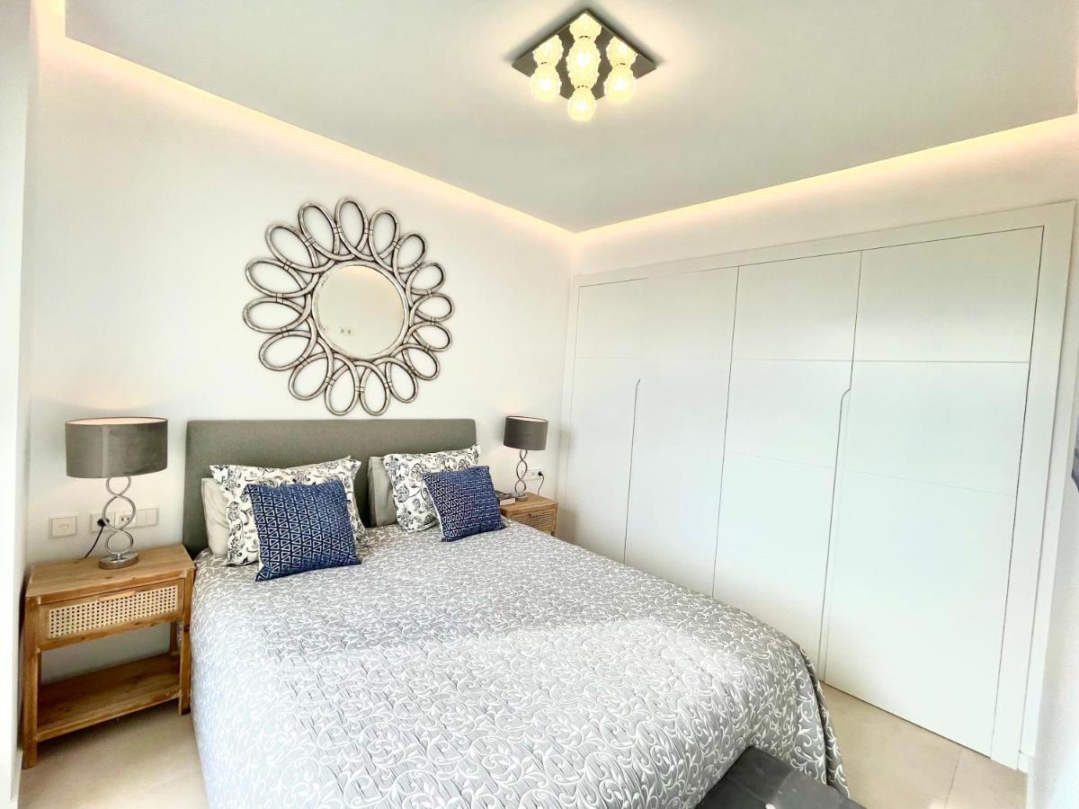 Luxury 3 Bedroom Apartment 300M From The Beach Fuengirola Exterior foto