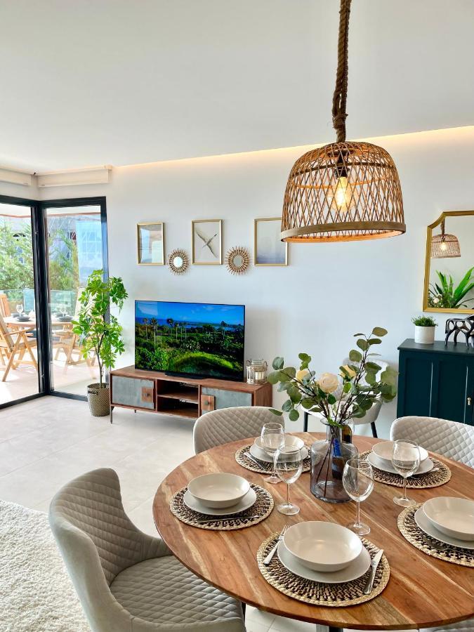 Luxury 3 Bedroom Apartment 300M From The Beach Fuengirola Exterior foto