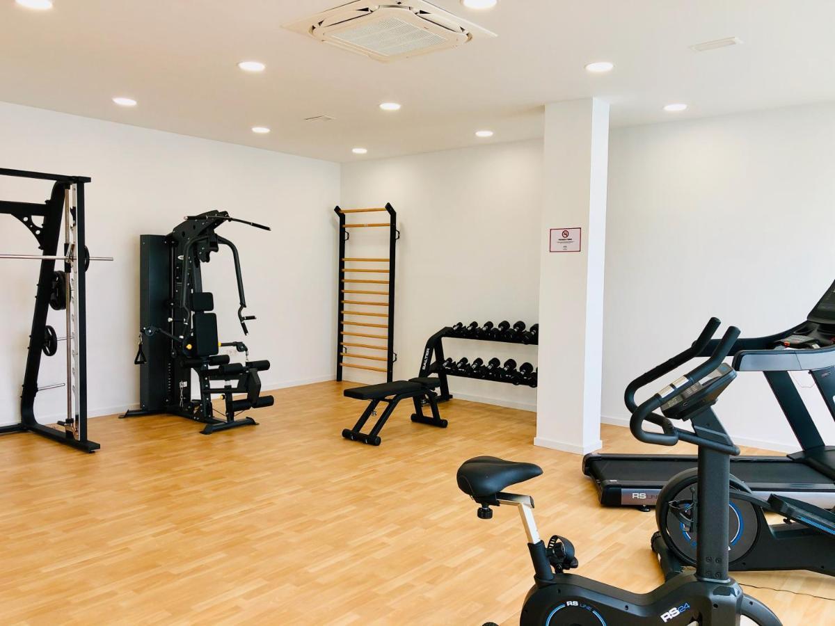 Luxury 3 Bedroom Apartment 300M From The Beach Fuengirola Exterior foto